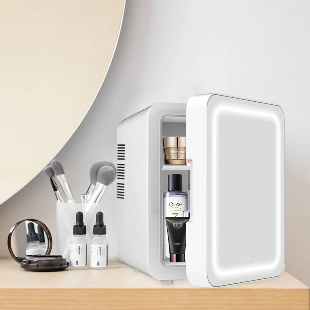 Mini-schoonheidskoelkast van 4 - Beauty Makeup Fridge recensie en prijs