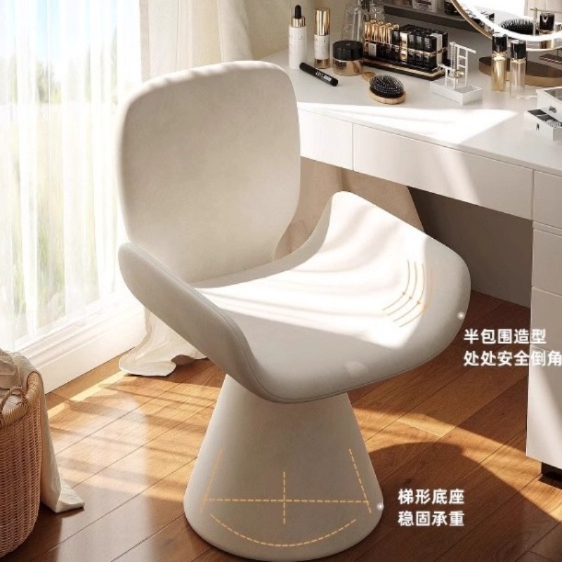 Italiaanse draaibare make-upst - Makeup Master Beauty Salon recensie en prijs